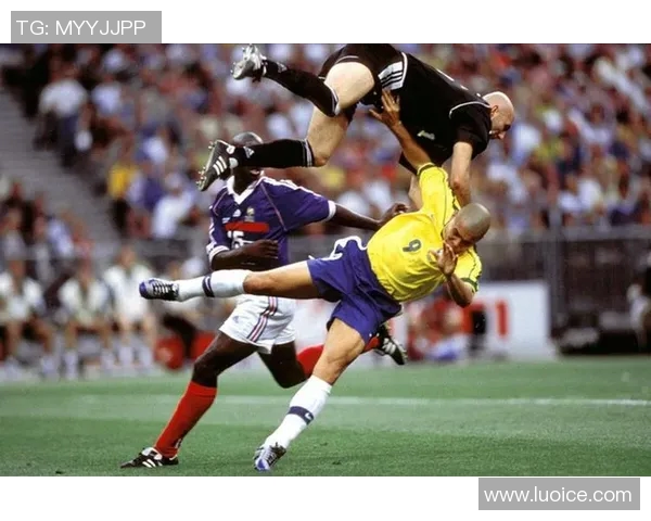 84号球星足球:揭秘背后的传奇故事与辉煌成就 84号球星足球:揭秘背后的传奇故事与辉煌成就